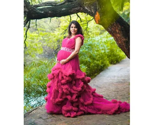 G148, Wine Puffy Maternity Shoot  Baby Shower Trail Gown, Free Size pp